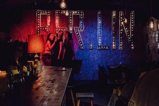 BER.LIN BAR Cocktails & Karaoke